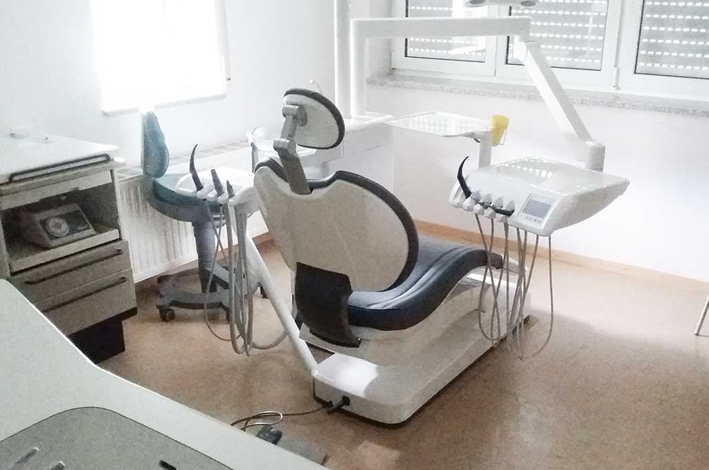 Einzelpraxis mit 3 Zimmer und 160 qm – Bild 3